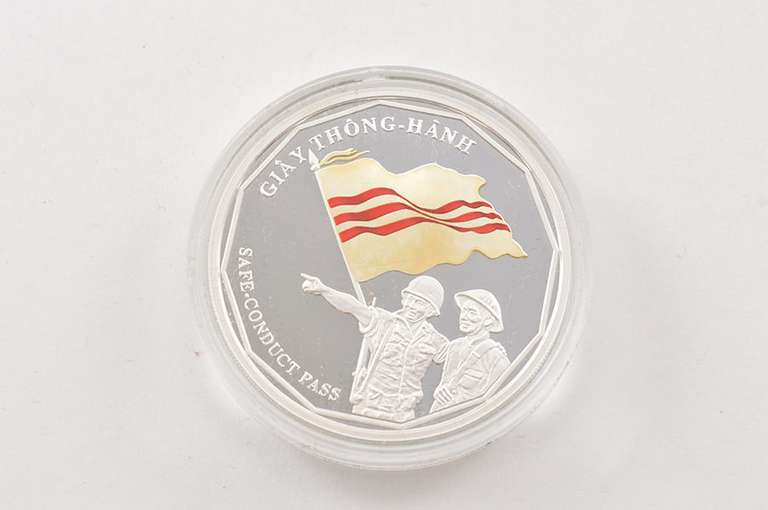 2010 Niue $2 - Giay Thong-Hanh - 1 T Oz Silver Proof Gold Gilded - Box