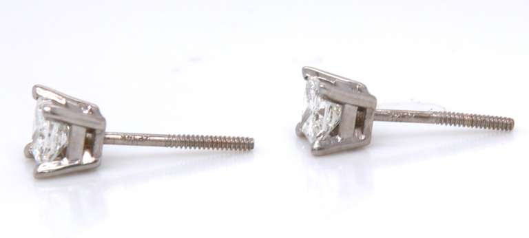 Calssy White Gold Princess Cut Diamond Stud Earrings