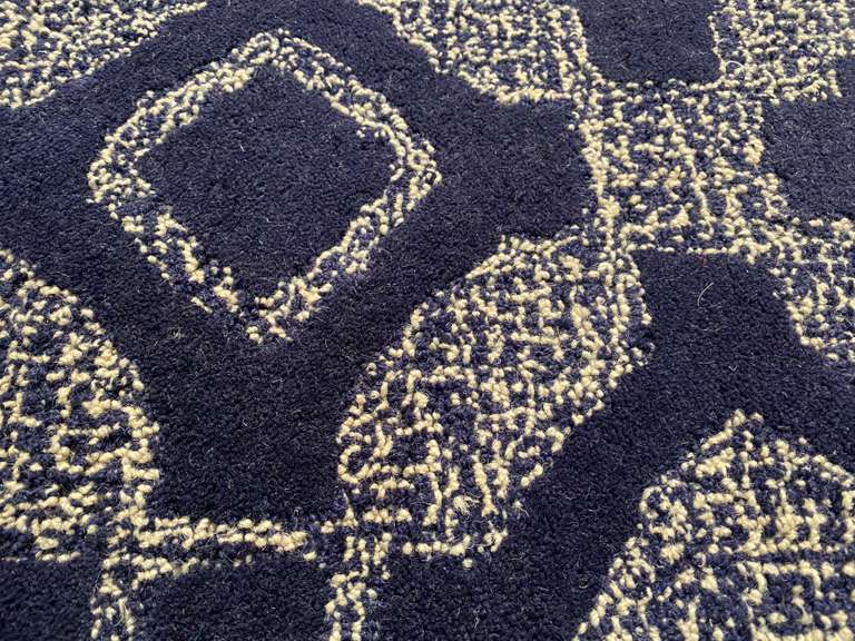 LOVELY MODERN DESIGN RUG 5x8