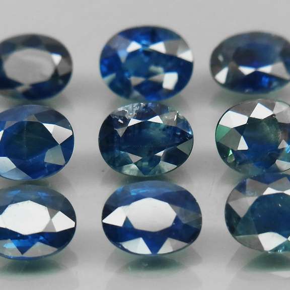 Stunning blue 6.07ct 5x4mm Sapphire set