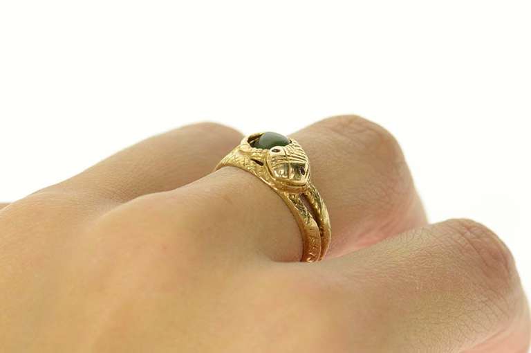 14K Yellow Gold Retro Nephrite Ruby Eyed Snake Serpent Ring