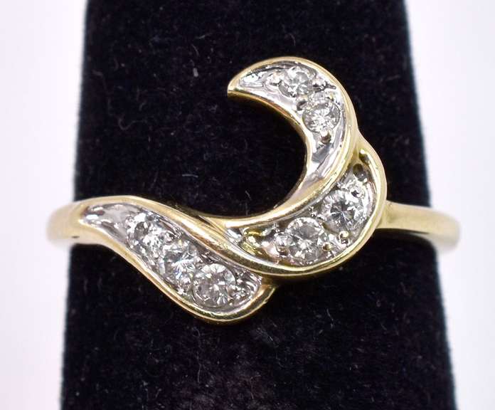 Free Style Diamond Ring in 14KT