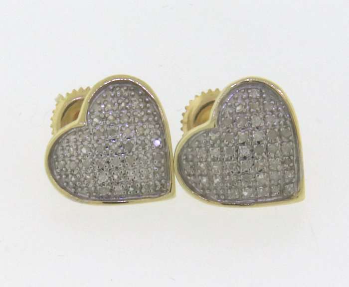 Cute Heart Stud 10kt Diamond Earrings