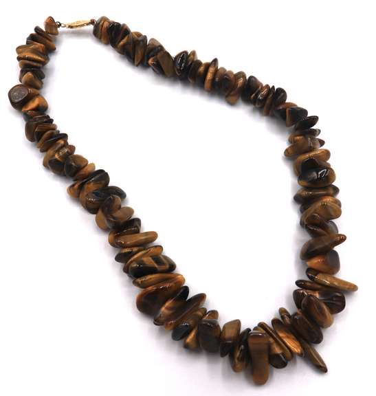LADIES 14 KT GOLD TIGER EYE NECKLACE.