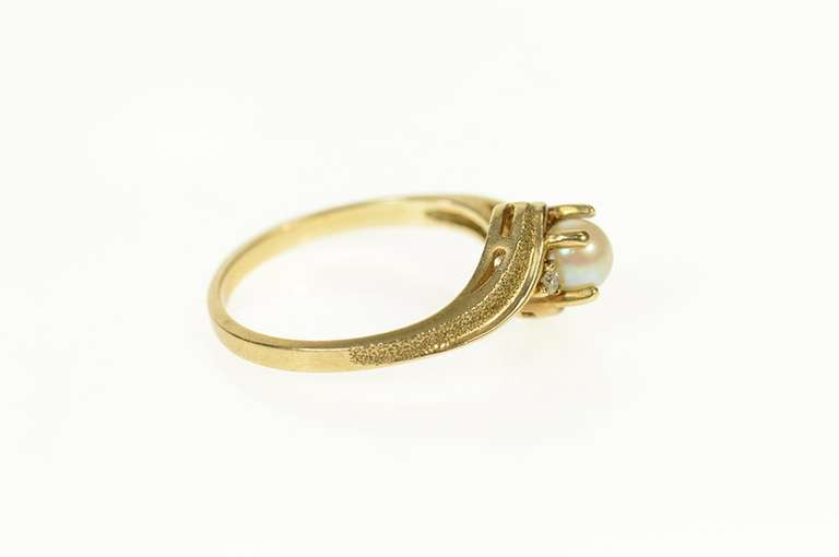 10K Yellow Gold Retro Pearl Diamond Three Stone Bypass Ring