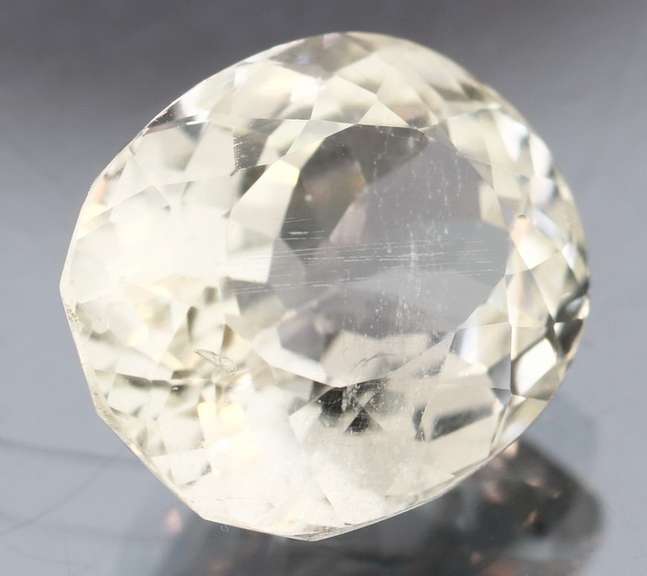 Remarkable 10.79ct high fire champagne Kunzite