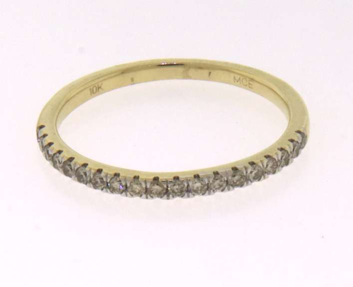 Elegant 10kt Diamond Bridal Set