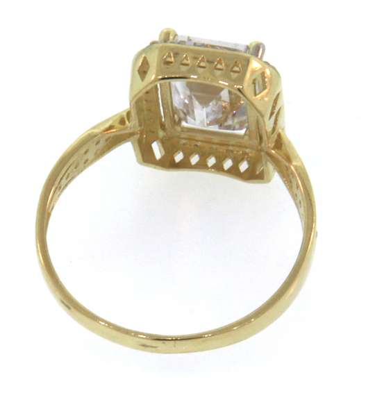 Gorgeous 14kt Yellow Gold Emerald Cut CZ Gemstone Ring