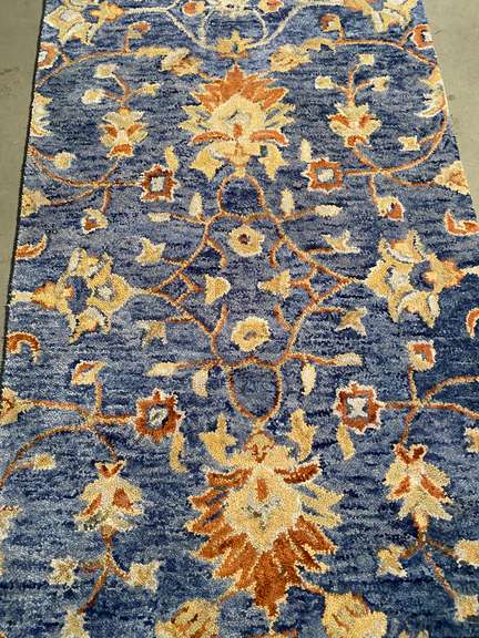 MAGNIFICENT ALLOVER DESIGN 8' RUNNER