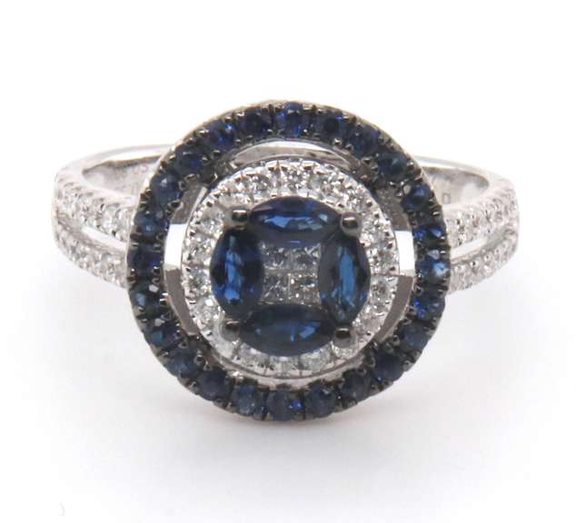 Elegant 18k Stamped White Gold Ocean Blue Saphhire Ring with Dazzling Diamonds