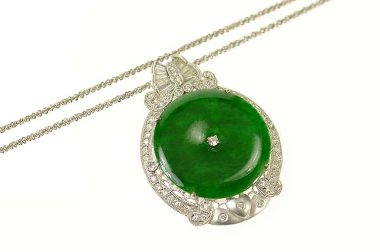 14K White Gold Ornate Jadeite Round 1.25 Ctw Diamond Necklace