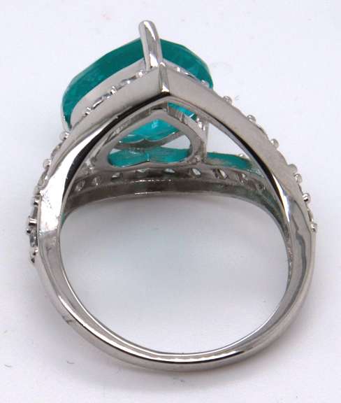 Heart Shaped Green Emerald Sterling Silver Ring