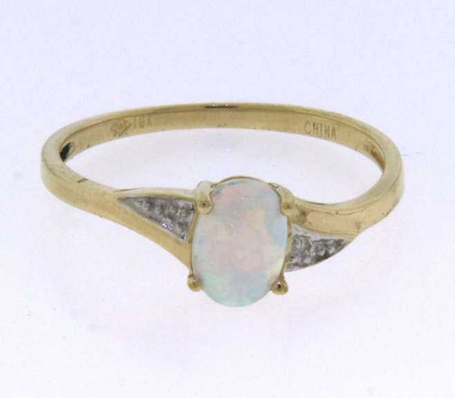 Favorite Set of 1.03ct Opal Stud, Ring and Necklace