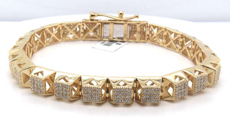 Impressive Diamond Yellow Gold Bracelet