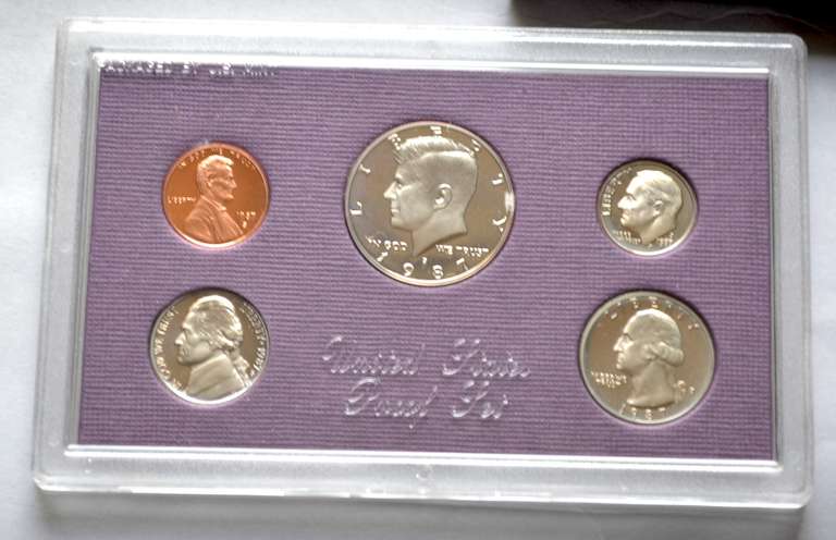 2 Each US Proof Sets 1984-1988