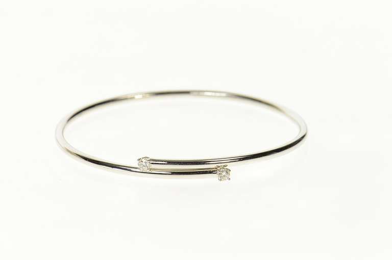 18K White Gold 0.20 Ctw Diamond Wrap Bypass Bangle Bracelet