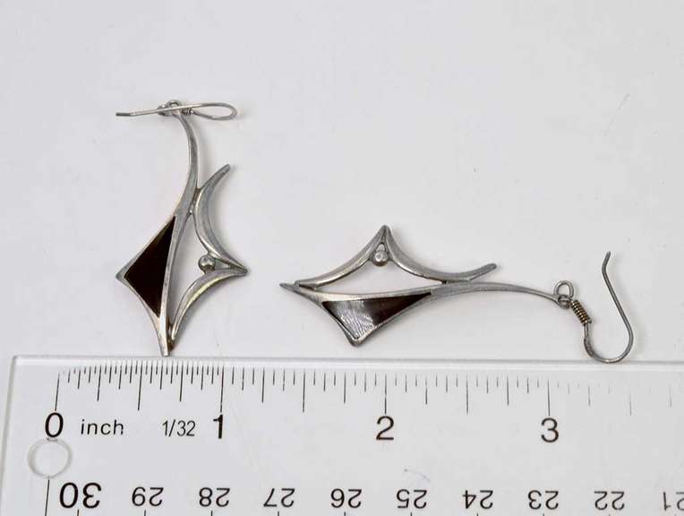 Sterling Silver Black Stone Earrings.