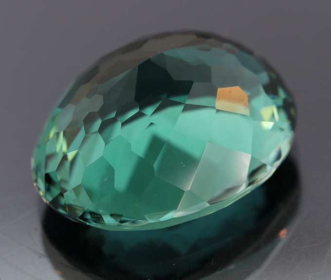 Huge! 24.08ct blue green Hydrothermal Amethyst
