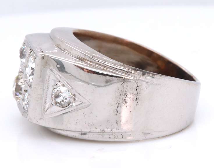 Men's White Gold 1cts Diamond Cluster Ring