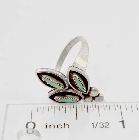 Sterling Silver Turquoise Ring.