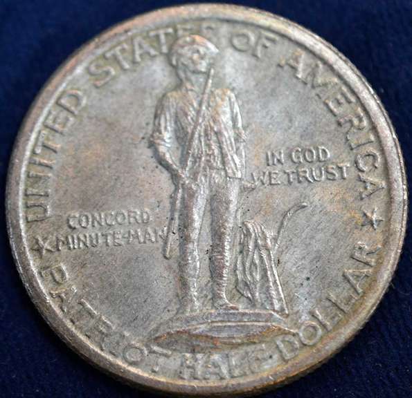 1925 Lexington Commemorative Half Dollar With Original Wooden Box.