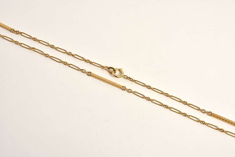Stylish Bar and Link Necklace