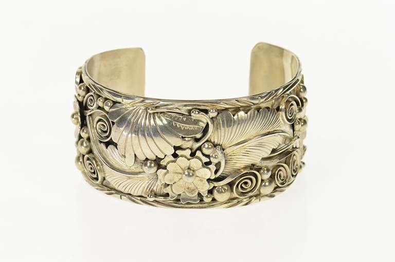 Sterling Silver J Lee Navajo Native American Leaf Cuff Bracelet