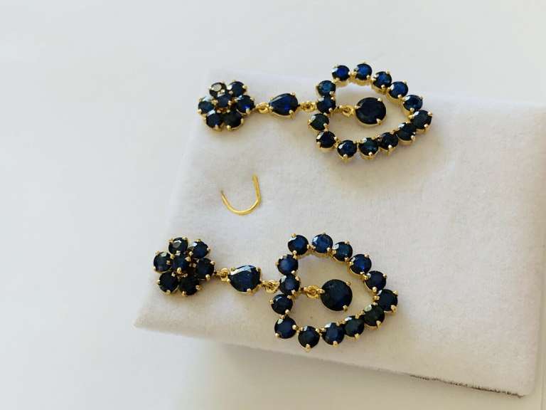 12.0 Carat Blue Sapphire Heart Earrings in 14kt Gold