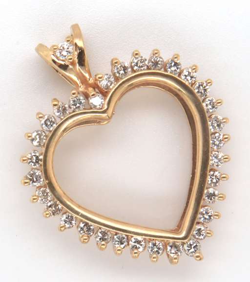 14 KT YELLOW GOLD AND DIAMOND HEART PENDANT