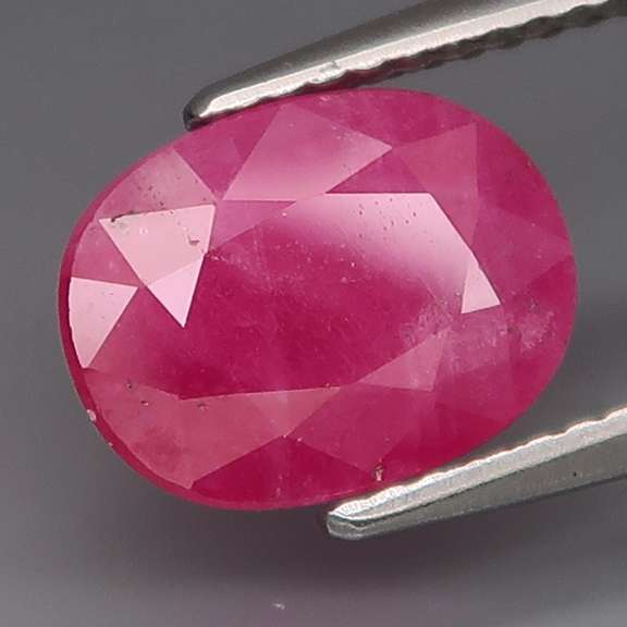 Heated only! 2.96ct top red pink Ruby