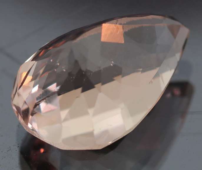 Glittering 17.21ct platinum pink Kunzite