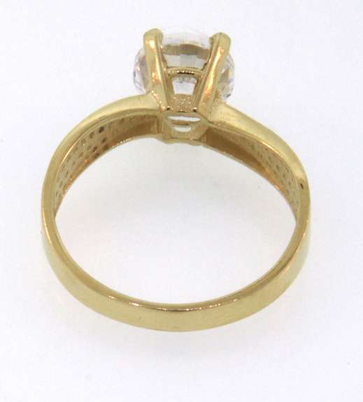 Fancy 14kt Yellow Gold Ring with Round CZ Gemstone
