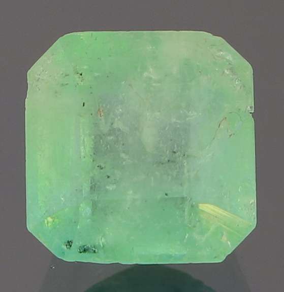 Vivid green! Unheated! 1.69ct Colombian Emerald
