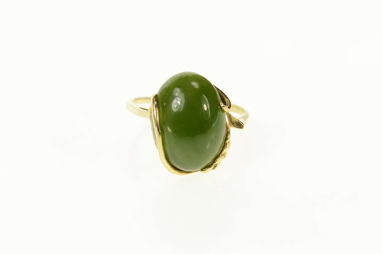 14K Yellow Gold Retro Jadeite Oval Cabochon Wheat Accent Ring