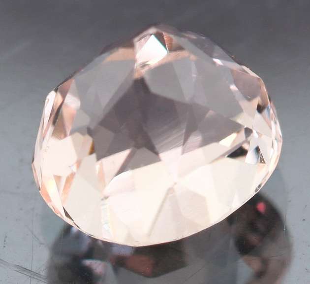Superb 5.25ct high fire top pink Kunzite
