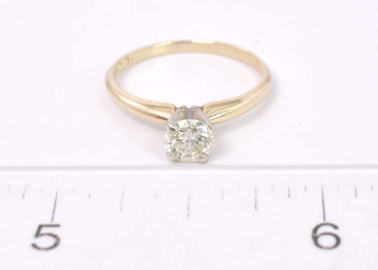 Fantastic Solitaire Diamond Ladies Ring in 14K Yellow Gold