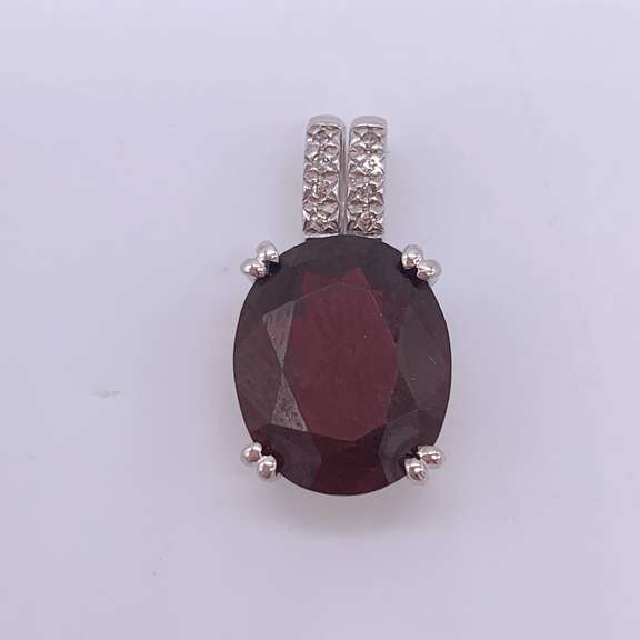 6.50 Carat Garnet & Diamond Pedant in 14kt Gold