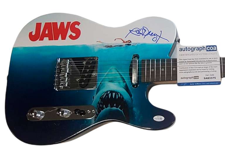 Richard Dreyfus Jaws Autographed Photo Graphics Guitar ACOA Exact Video Proof