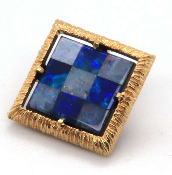14 KT YELLOW GOLD OPAL DOUBLET INLAY LAPEL PIN.