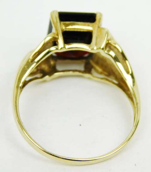 Vintage 10K Ring with Large Garnet & Diamond Accents, 7.25
