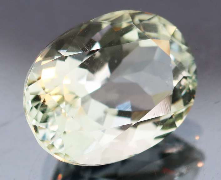 Brilliant 7.24ct natural platinum green Amethyst