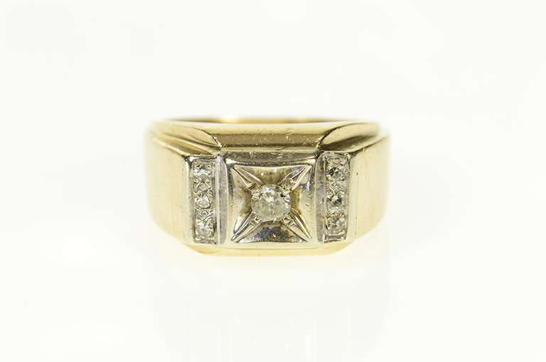 14K Yellow Gold 0.21 Ctw Squared Men's Diamond Wedding Ring