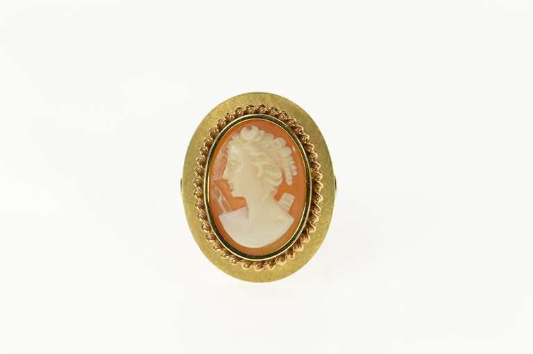 14K Yellow Gold Retro Ornate Carved Shell Cameo Statement Ring