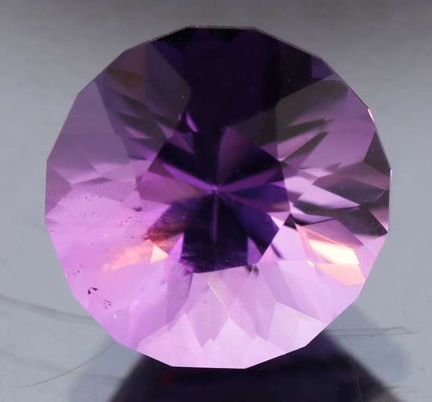 Exceptional 5.9ct color shifting Amethyst solitaire