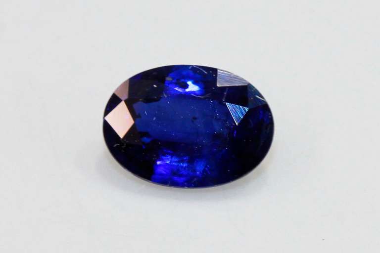 Brilliant Natural Sapphire - 0.88 cts.
