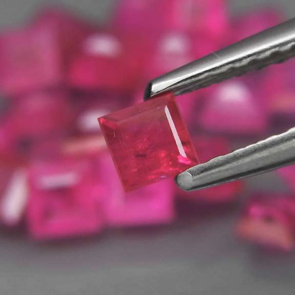 Premium 3.24ct 23 piece princess cut Ruby set