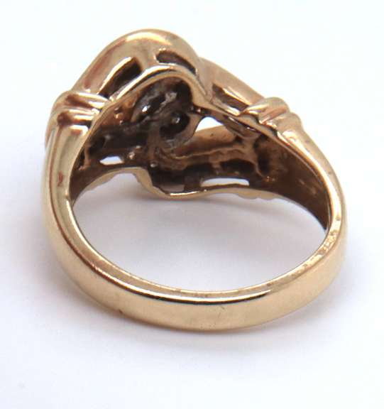 LADIES 10 KT YELLOW GOLD DIAMOND KNOT RING