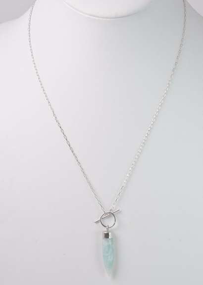 Glamorous Green Pointed Gemstone Necklace in Sterling Silver