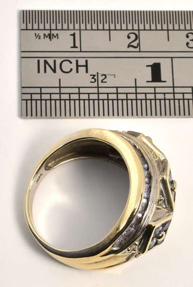 Modern 14k WG Ring with Tanzanites