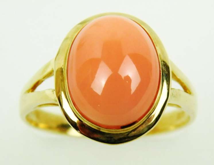 Vintage 14K Large Coral Cabochon Ring, Size 7.5
